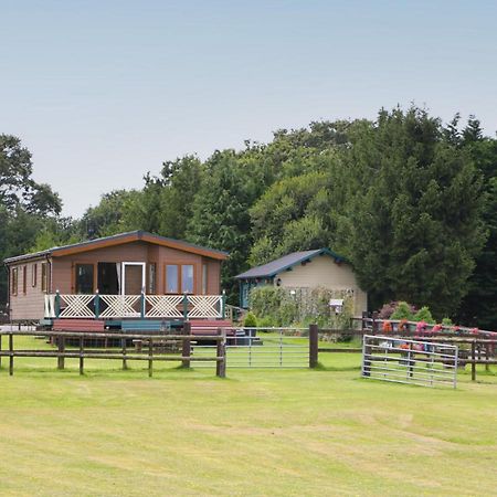 Hill View, Lilac Lodge แวร์แรม ภายนอก รูปภาพ