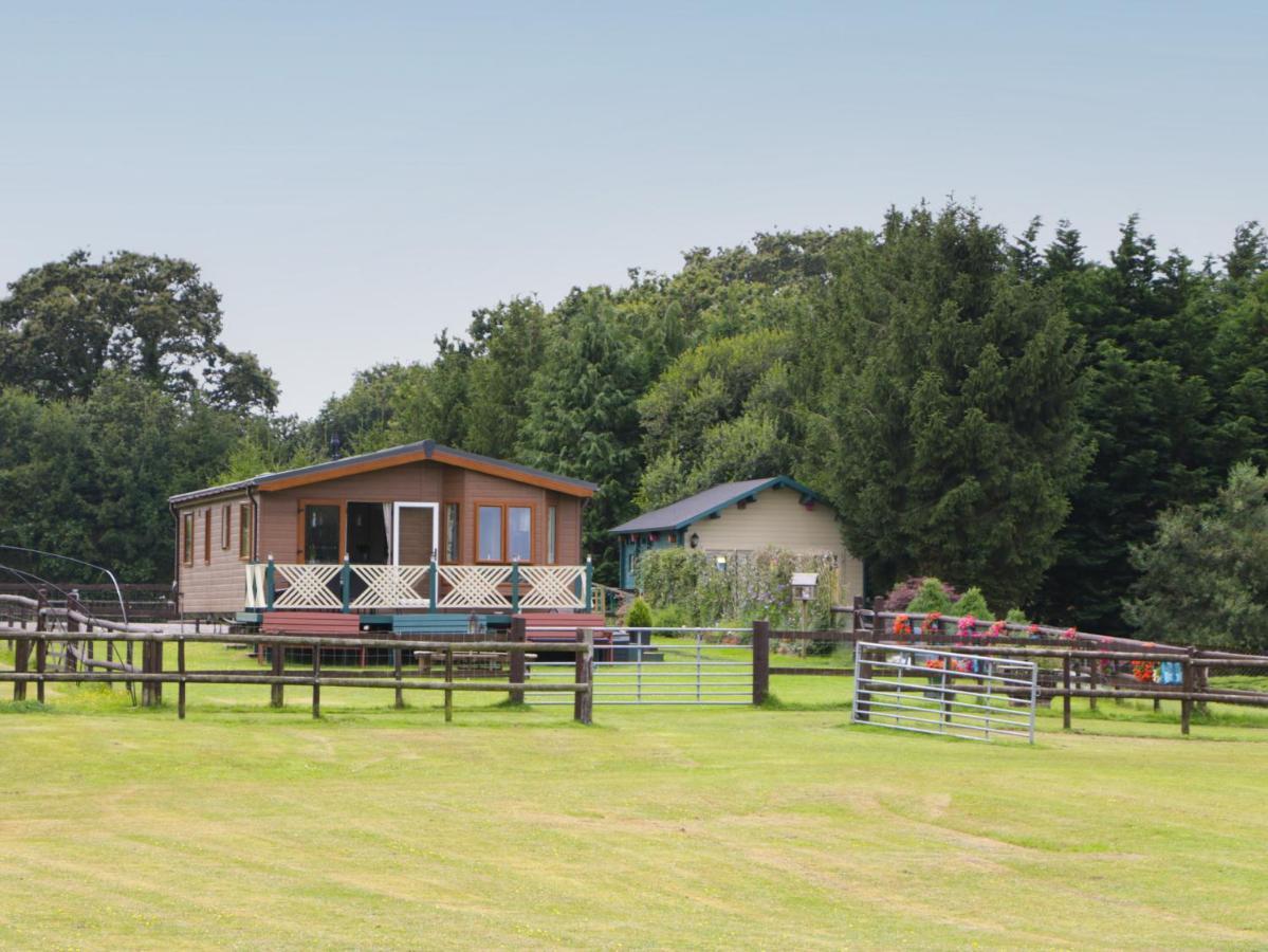 Hill View, Lilac Lodge แวร์แรม ภายนอก รูปภาพ