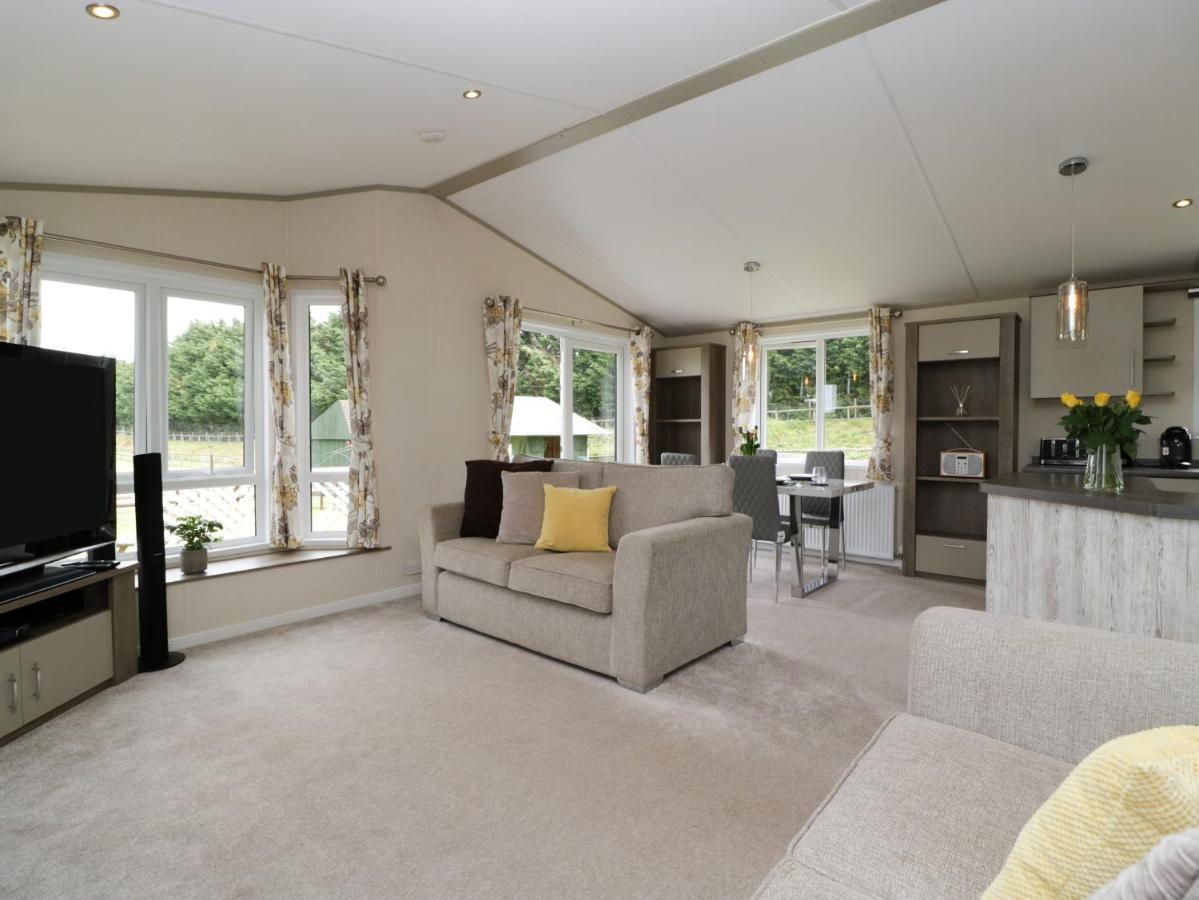 Hill View, Lilac Lodge แวร์แรม ภายนอก รูปภาพ