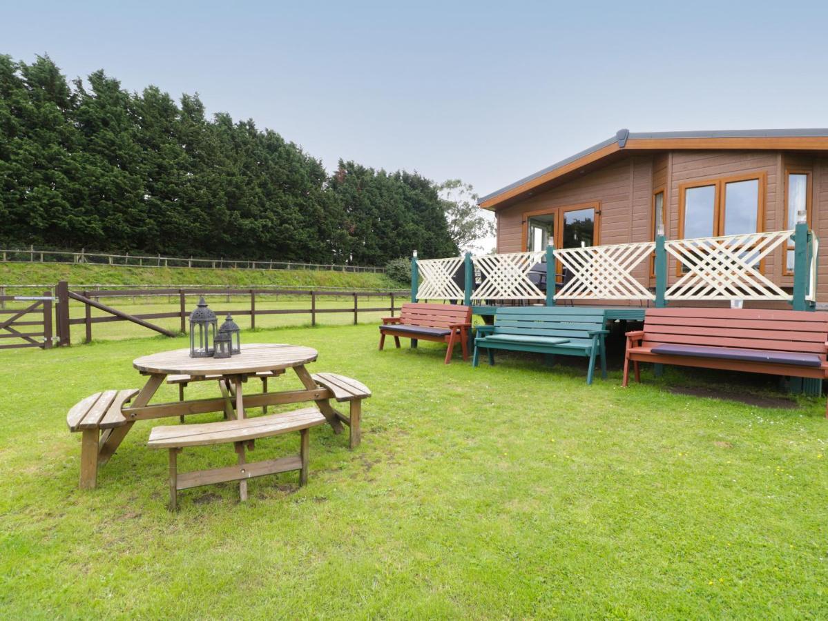 Hill View, Lilac Lodge แวร์แรม ภายนอก รูปภาพ