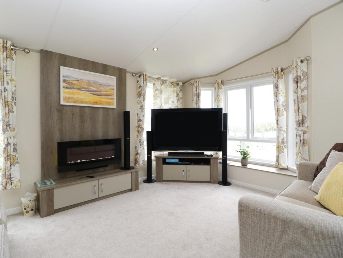 Hill View, Lilac Lodge แวร์แรม ภายนอก รูปภาพ