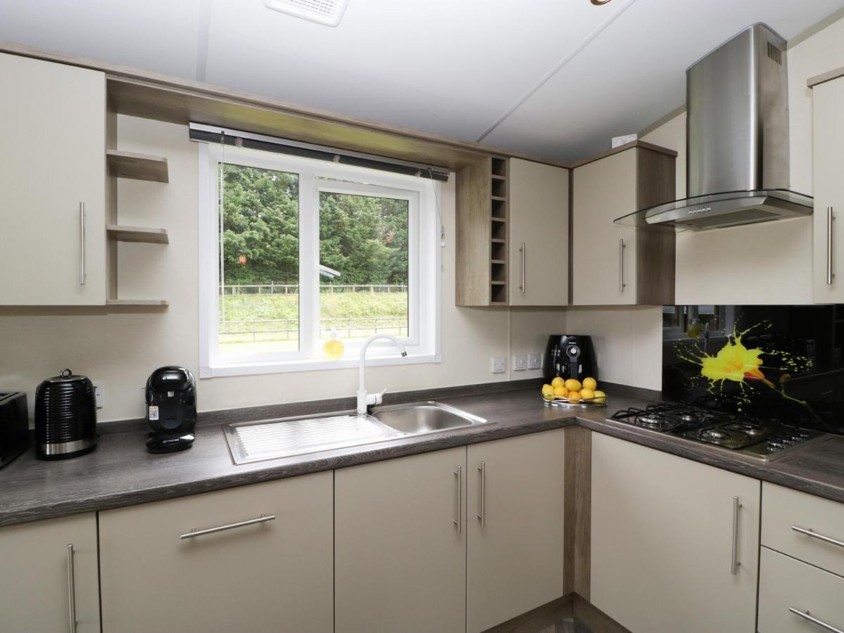 Hill View, Lilac Lodge แวร์แรม ภายนอก รูปภาพ
