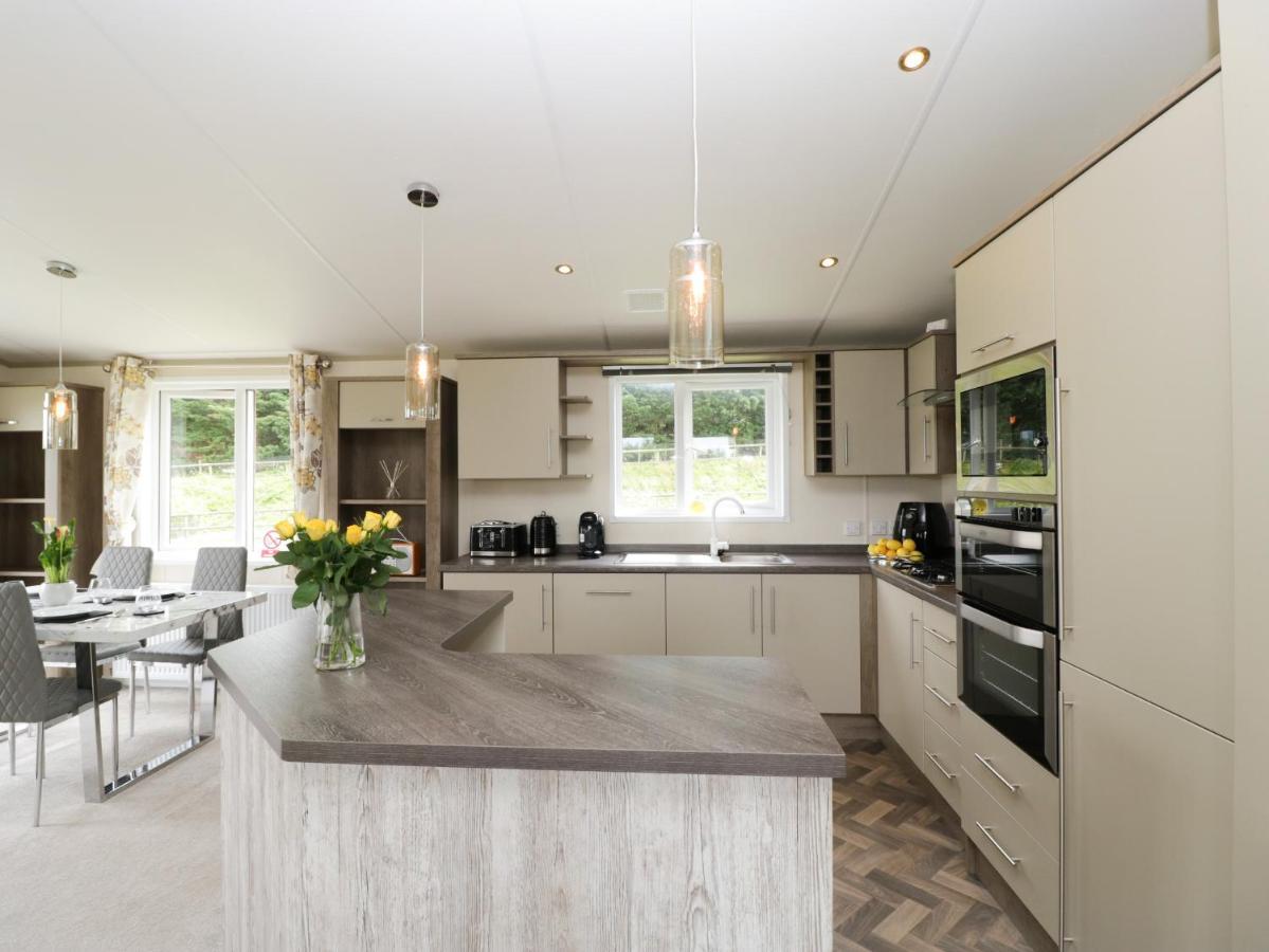 Hill View, Lilac Lodge แวร์แรม ภายนอก รูปภาพ